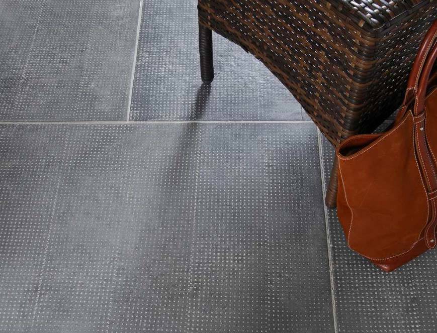 Carrelage En Beton Pour Une Decoration De Style Industriel