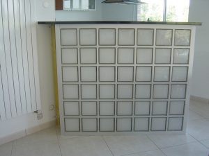 bar-verre-mat-blanc