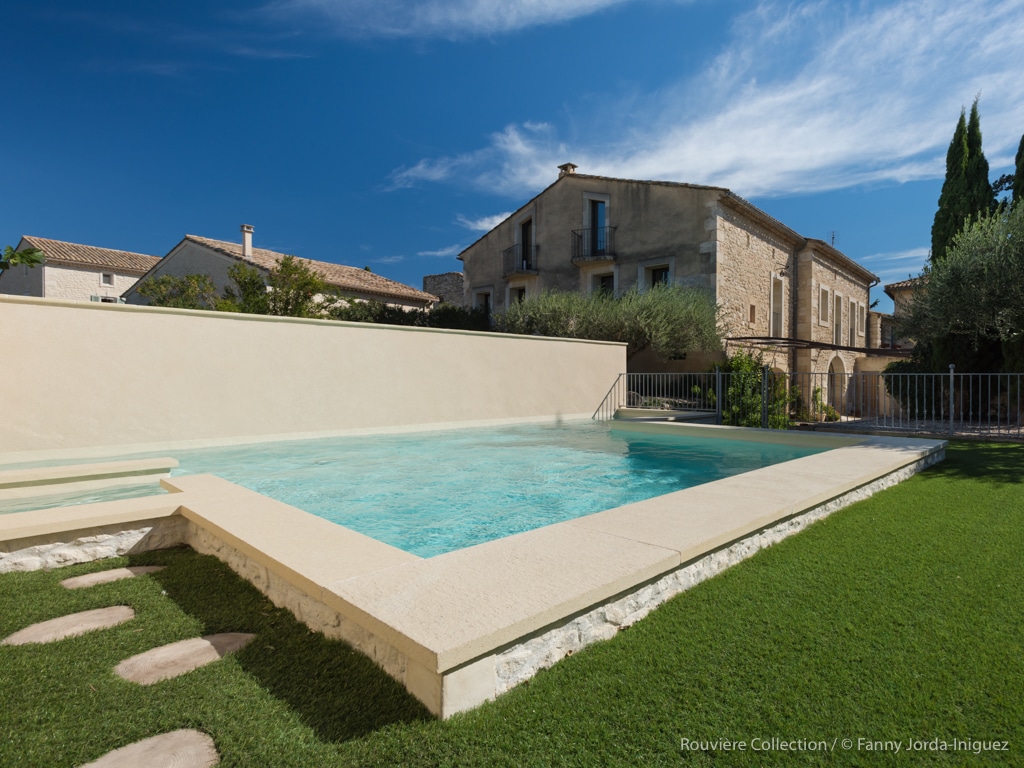 piscine-mas-Gard-maison-hôtes