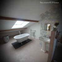 sol d'une salle de bain vintage béton ciré gris rosé Rouviere Collection