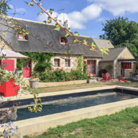 margelles-piscine-U-Bretagne-pierre