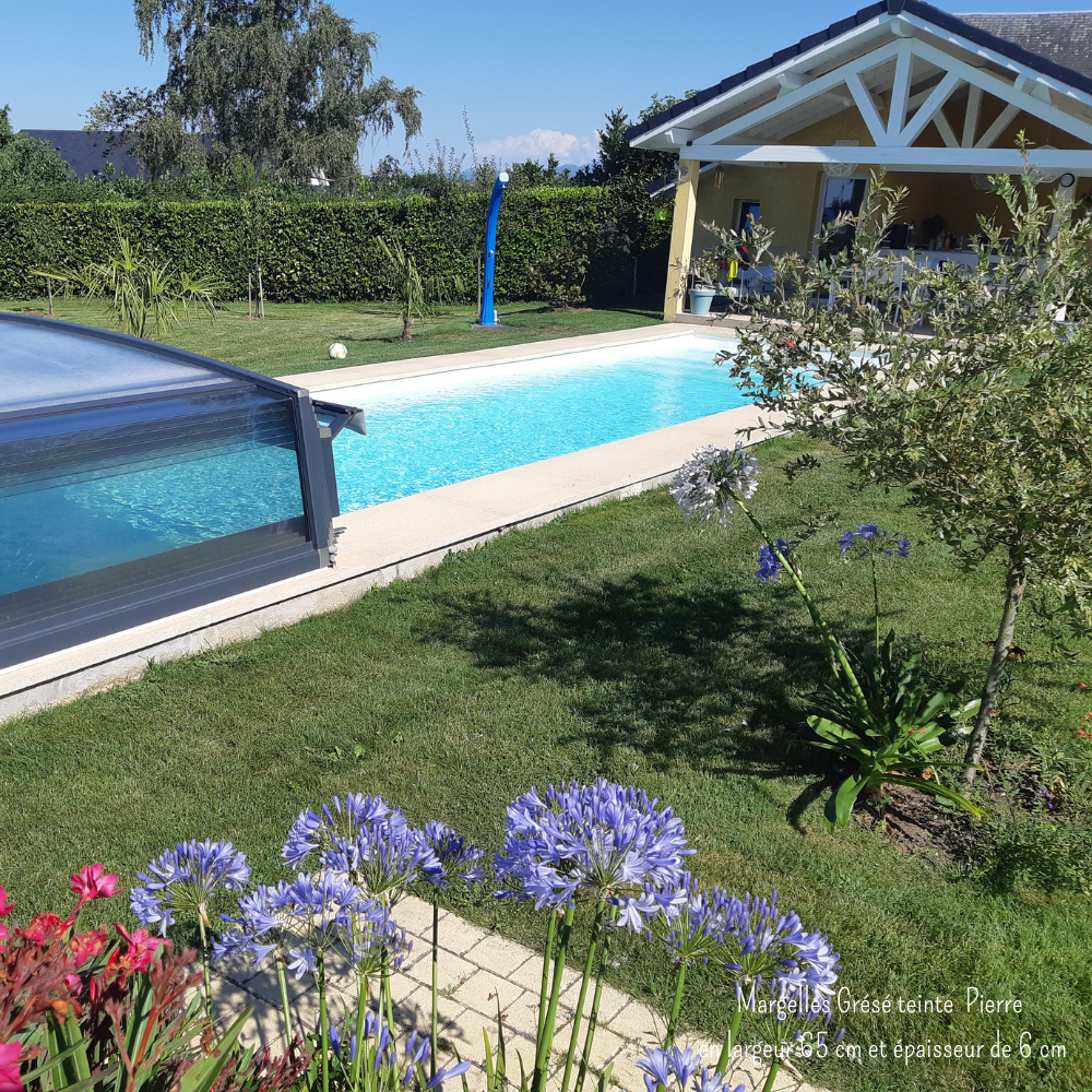 Margelles piscine contemporaines support abri piscine Rouviere Collection