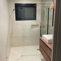 salle de bain béton ciré Rouviere Collection beige clair dans les Landes